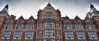 London School of Economics and Political Science (LSE)